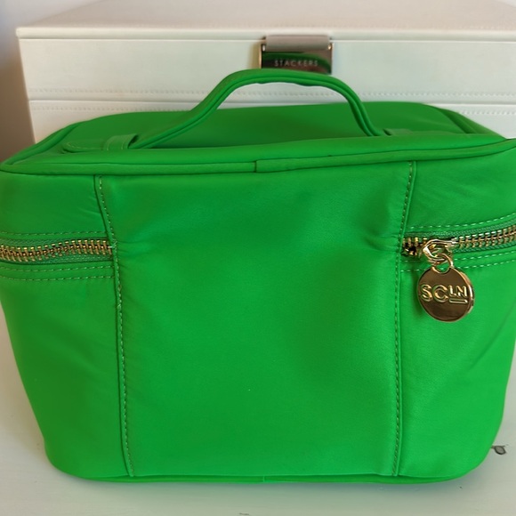 Stoney Clover Lane Vanity Case - Picture 3 of 6